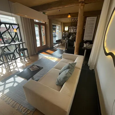 Compania Cafe Design *